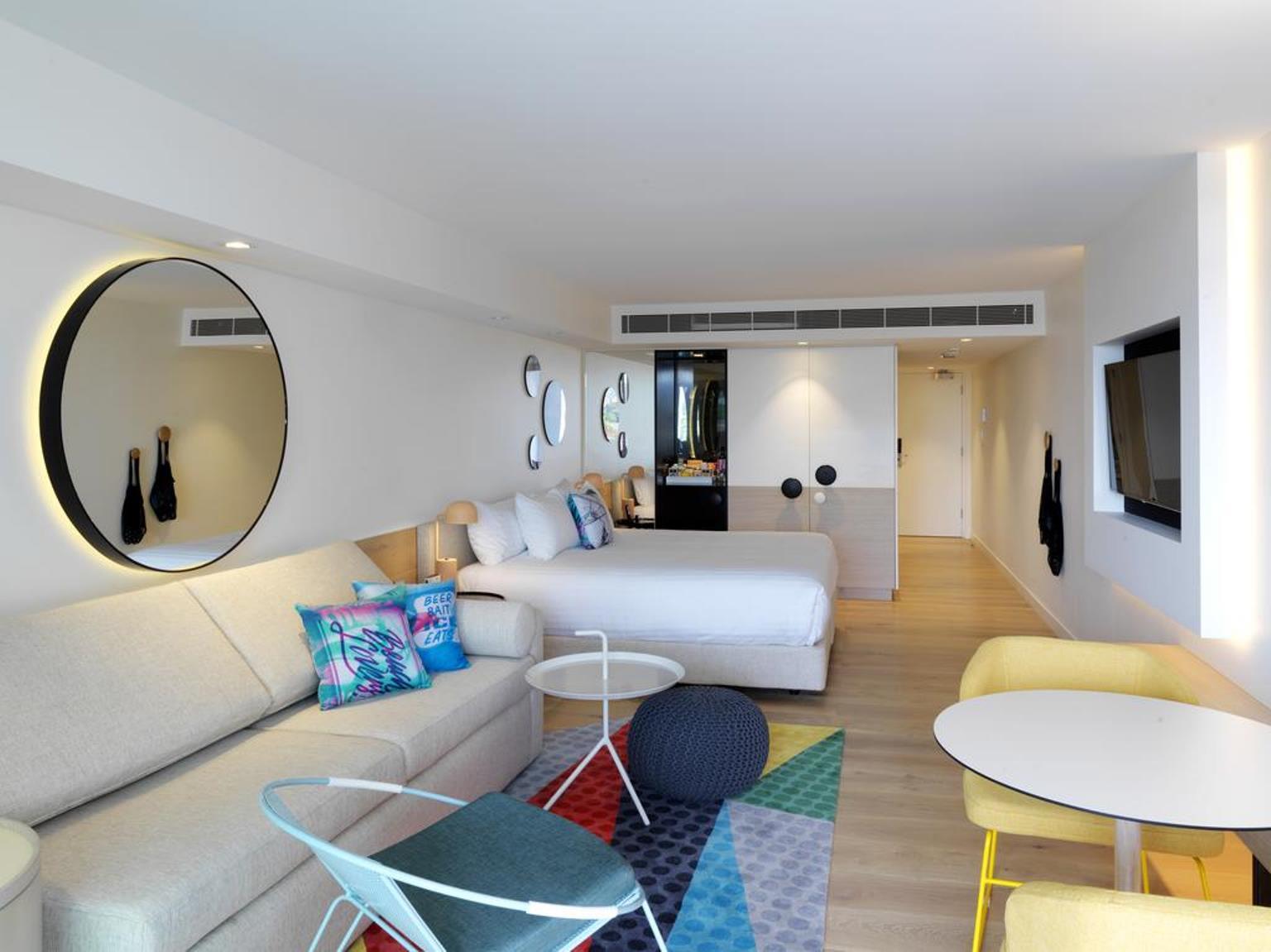 Qt Bondi Aparthotel Bondi Beach Exterior photo